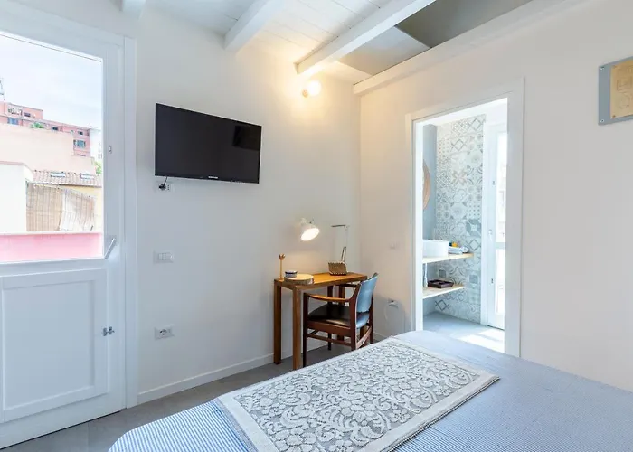 Domo Suite - Cagliari Centro Storico Iun Q4072